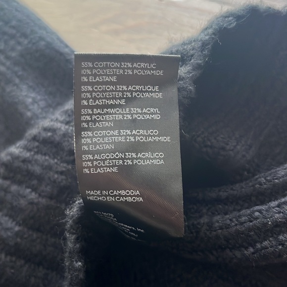 NWT. Free People Brookside Tunic Sweater in Black. Size Small - Picture 10 of 12